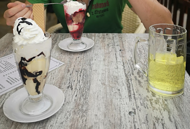 Cukrárna U Zlaté konvice - Gastronomie a pohostinství