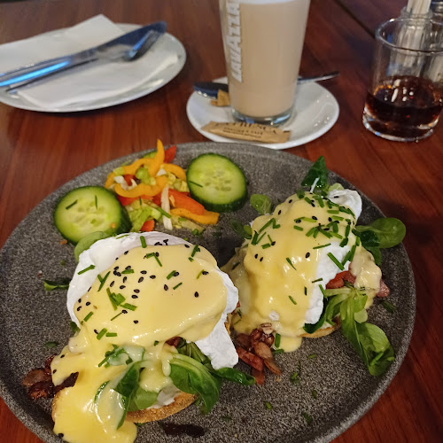 Opinii despre La Fresca cantina & cafe în Karlovy Vary - Gastronomie a pohostinství