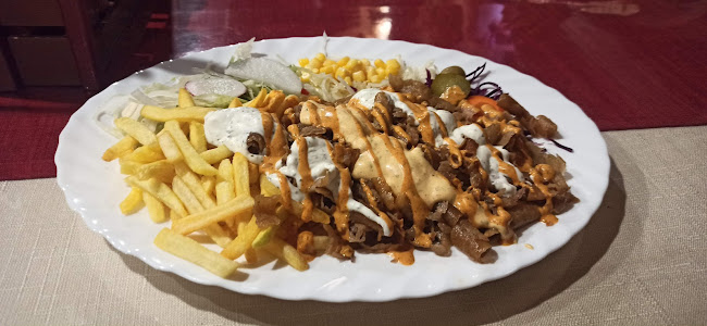 Opinii despre The Best One Kebap House în Liberec - Gastronomie a pohostinství