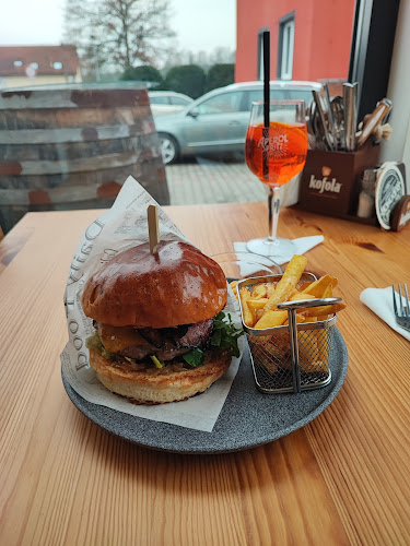 Opinii despre Bistro TateSpeech în Horní Žďár - Gastronomie a pohostinství