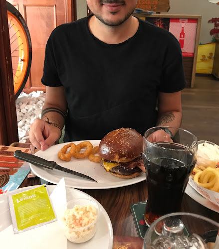 Comentarii opinii despre Restaurace HOOTERS Havelská