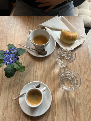 Opinii despre vemsi cafe în Praha - Gastronomie a pohostinství