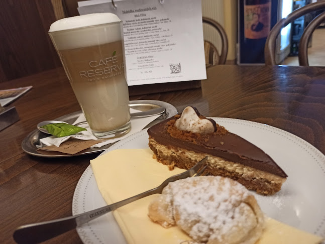 Opinii despre Café Bistro Matiné în Kroměříž - Gastronomie a pohostinství