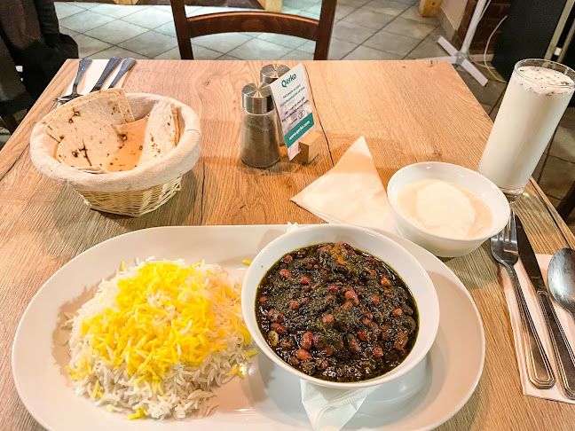 Opinii despre Aubergine Persian Restaurant în Karlín - Gastronomie a pohostinství