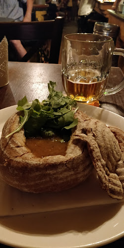 Opinii despre Nicolas bar & restaurant în Malá Strana - Gastronomie a pohostinství