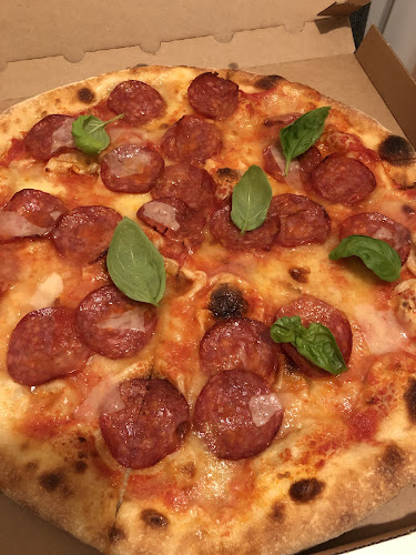 Comentarii opinii despre Pizza Scuola