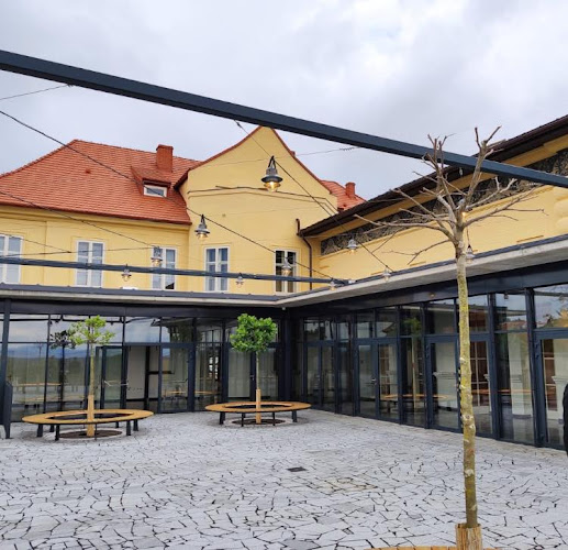 Caffé Říp - Gastronomie a pohostinství