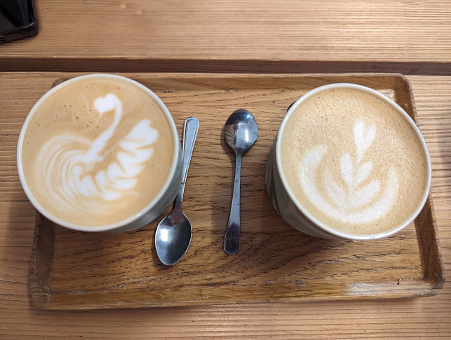 Opinii despre Coffee Room în Vinohrady - Gastronomie a pohostinství