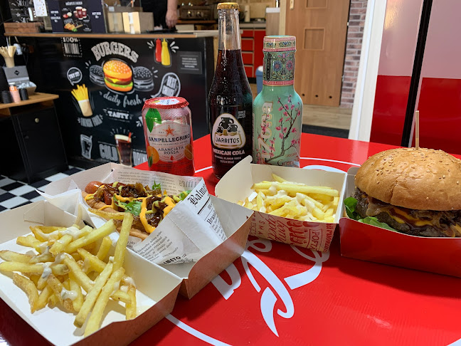 Hot dog & burger bistro - Gastronomie a pohostinství