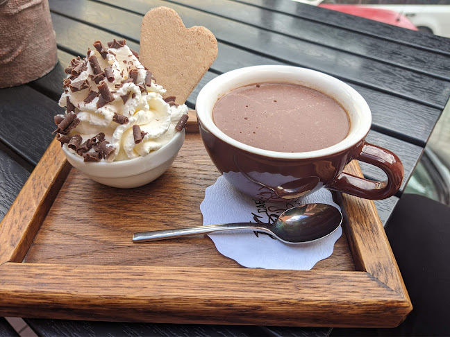 Mírové nám. 80, 432 01 Kadaň 1