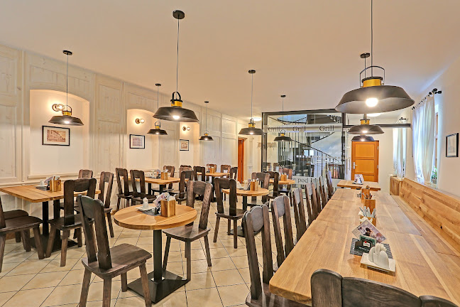 Opinii despre Rodinná Restaurace Pod Lípami în Ústí nad Labem - Gastronomie a pohostinství