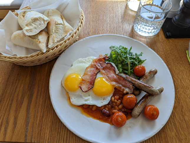 Palackého nám. 1600, 665 01 Rosice u Brna