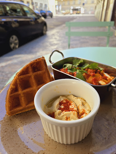 Comentarii opinii despre Coffee & Waffles / Snídaně v Praze