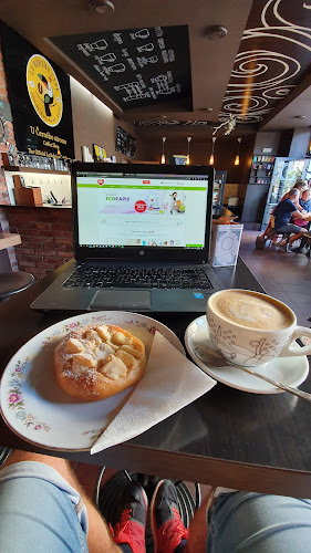 Opinii despre Black Tree Cafe în Ostrava - Gastronomie a pohostinství