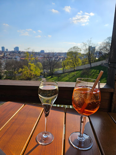 Viniční altán - Gastronomie a pohostinství