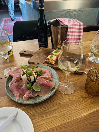 Opinii despre Strada del Vino în Nové Město - Gastronomie a pohostinství