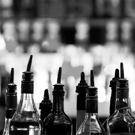 Barmanská show Elvis & Frankie Bar Agency - Gastronomie a pohostinství