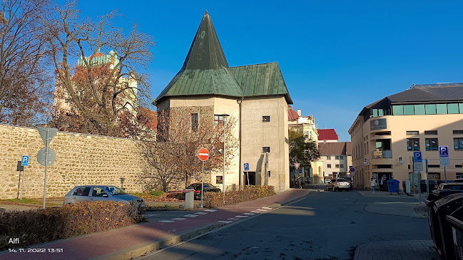 Tower Cafe & Cocktail bar - Gastronomie a pohostinství