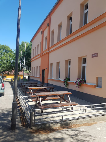 Opinii despre The Clan în Ústí nad Labem - Gastronomie a pohostinství