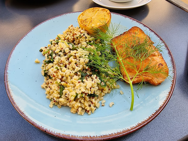 Opinii despre Kočár în Malá Strana - Gastronomie a pohostinství