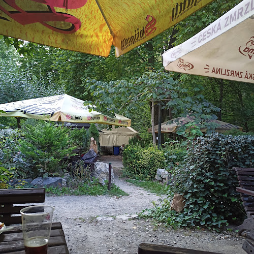 Opinii despre Restaurace Na tý louce zelený în Praha - Gastronomie a pohostinství
