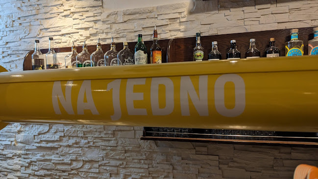 Opinii despre na JEDNO în Hradec Králové - Gastronomie a pohostinství