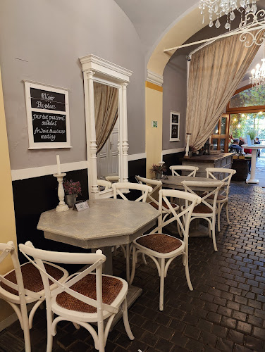 Cathedral Café - Gastronomie a pohostinství