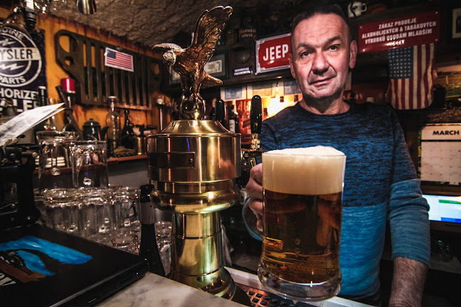 Opinii despre Jeep Bar în Praha - Gastronomie a pohostinství