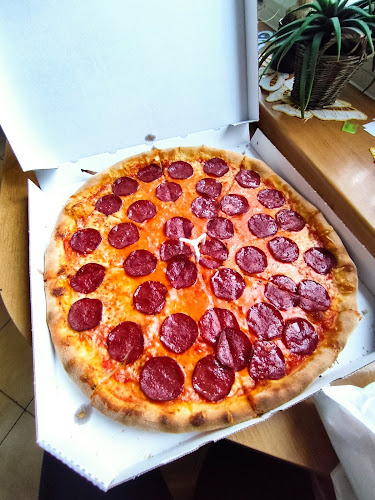 Opinii despre TURBO PIZZA Jaroměř în Jaroměř - Gastronomie a pohostinství