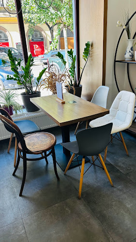 Comentarii opinii despre Khomfi