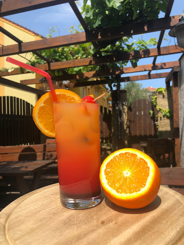 Pivnice U devatero řemesel - Gastronomie a pohostinství