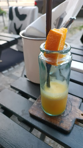 7, Komunardů 1365, Holešovice, 170 00 Praha 7