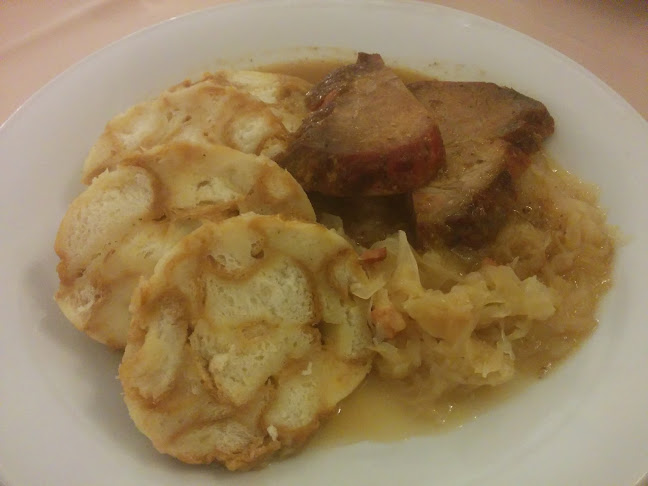 Opinii despre Restaurace U Labutí în Praha - Gastronomie a pohostinství