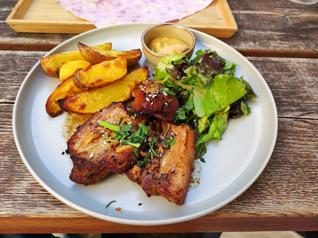 Comentarii opinii despre Mikuláš