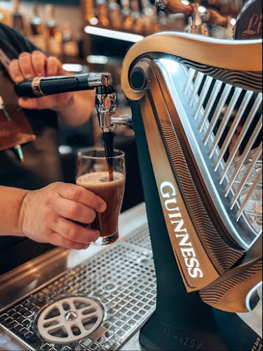 Arthur's Pub - Gastronomie a pohostinství