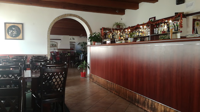Čínská Restaurace Štěstí - Gastronomie a pohostinství