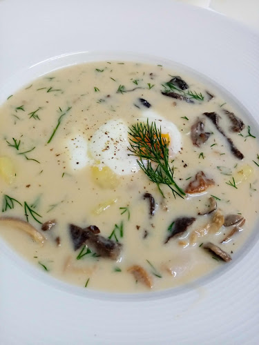 Opinii despre Bistro a Kavárna Na náměstí în Řeporyje - Gastronomie a pohostinství