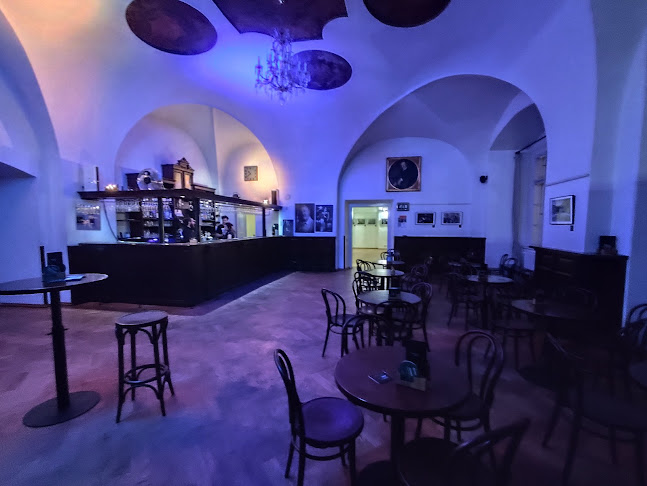 Comentarii opinii despre Restaurace Malostranská beseda