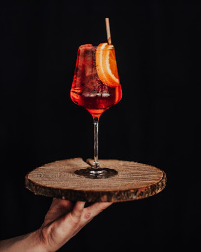 Opinii despre APERITIVO by justWINE în Brno - Gastronomie a pohostinství