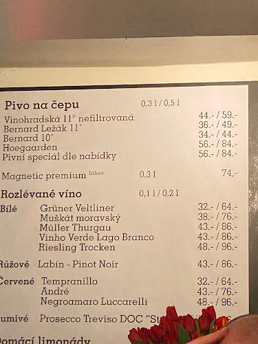 Opinii despre Mlýnská kavárna în Malá Strana - Gastronomie a pohostinství