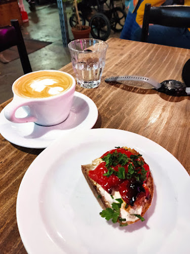 Industra Coffee - Gastronomie a pohostinství