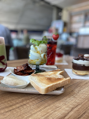 Hajja Caffé Děčín - Letná