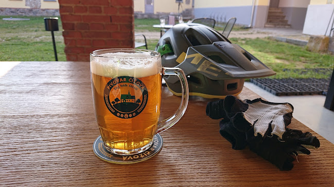 ALMACAFÉ Maletice 1