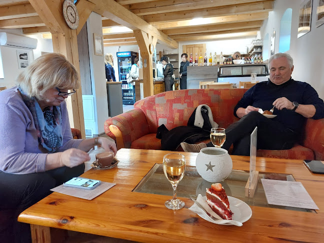 Káva jen tak - Gastronomie a pohostinství