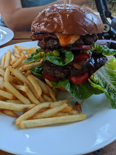 Restaurace U rybníka - Gastronomie a pohostinství