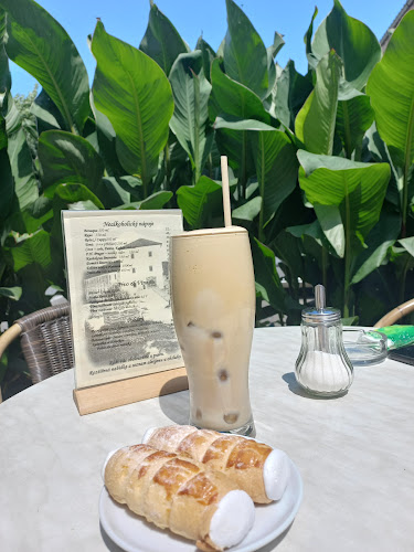 Cukrárna U Zámku - Gastronomie a pohostinství