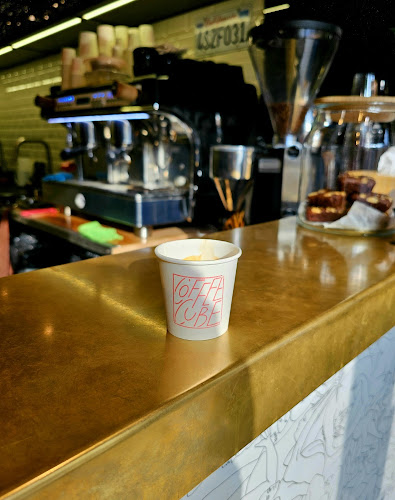 Comentarii opinii despre Coffee Cube Black