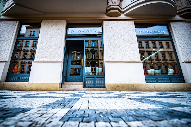 Ovenecká 1072/17, 170 00 Praha 7-Holešovice