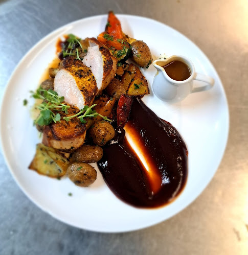 Opinii despre Motorest H & H Hušek în Jablonec nad Nisou - Gastronomie a pohostinství