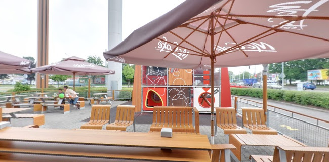 Opinii despre McDonald's în Pardubice - Gastronomie a pohostinství